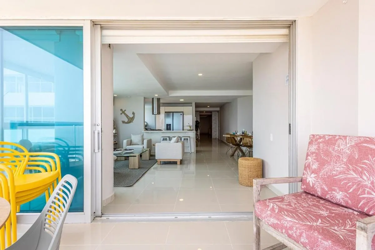 Luxurious Beachfront 3Br, Pool & Ocean Views Cartagena